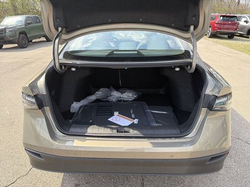 New 2026 Nissan Sentra SL w/ Floor Mat Package FWD image 15