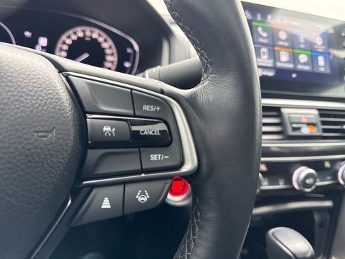 Used 2021 Honda Accord Sport image 29