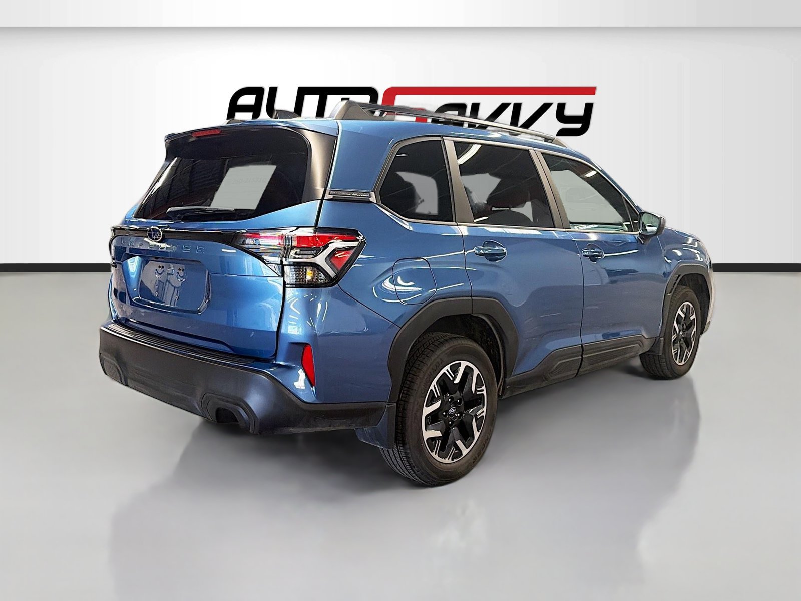Used 2025 Subaru Forester Premium AWD/4WD image 7