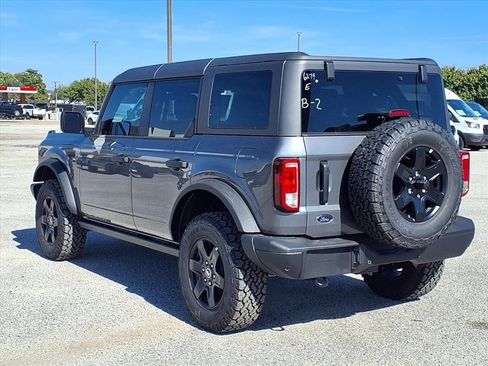 New 2025 Ford Bronco Big Bend w/ Black Diamond Package image 13