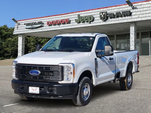 Used 2023 Ford F250 XL w/ 360-Degree Camera Package image 2