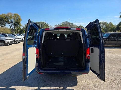 Used 2023 Mercedes-Benz Metris Passenger image 35