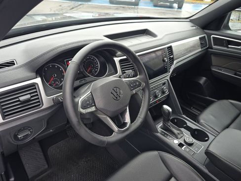 Used 2021 Volkswagen Atlas Cross Sport SE AWD/4WD image 9