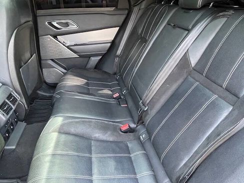 Used 2018 Land Rover Range Rover Velar R-Dynamic SE image 22