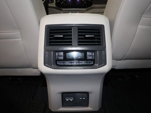 Used 2021 Volkswagen Atlas SEL image 29