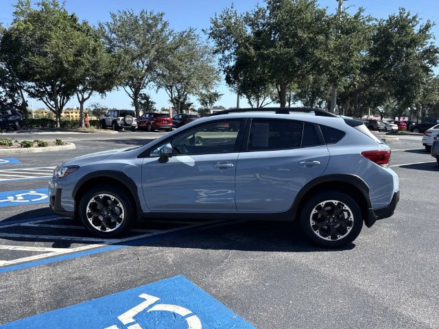 Used 2021 Subaru Crosstrek 2.0i Premium w/ Moonroof Package AWD/4WD image 7