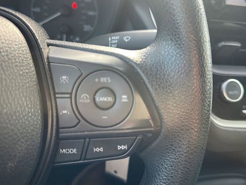 Used 2023 Toyota Corolla LE image 24