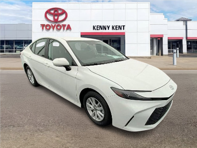 Used 2026 Toyota Camry LE FWD image 1