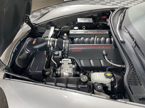 Used 2005 Chevrolet Corvette Convertible w/ Preferred Equipment Group image 21