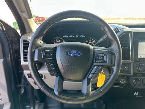 Used 2016 Ford F150 XLT w/ Equipment Group 302A Luxury image 14