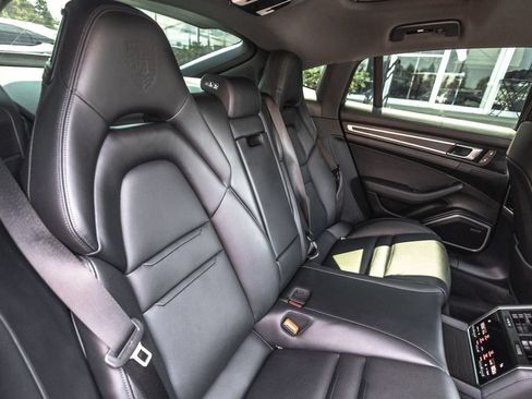 Used 2023 Porsche Panamera 4 Platinum Edition AWD/4WD image 27