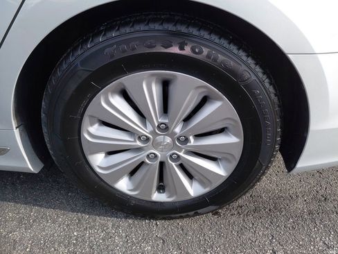 Used 2016 Hyundai Sonata SE image 16