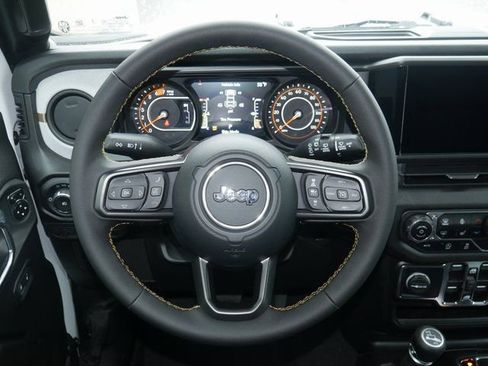 Used 2024 Jeep Wrangler Unlimited Sport AWD/4WD image 16