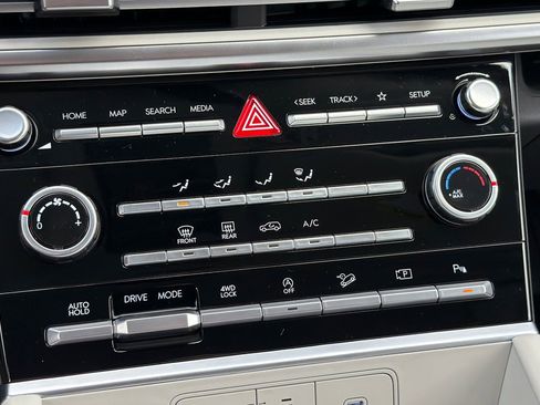 New 2026 Hyundai Santa Fe SE image 27