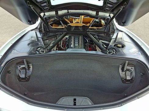 Used 2024 Chevrolet Corvette Stingray Premium Cpe w/ Z51 Performance Package RWD image 32