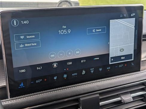 Used 2024 Lincoln Corsair AWD w/ Equipment Group 101A image 23