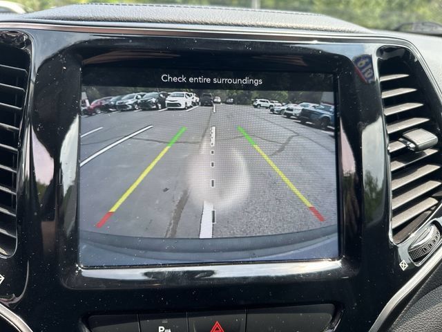 Used 2019 Jeep Cherokee Limited AWD/4WD image 26