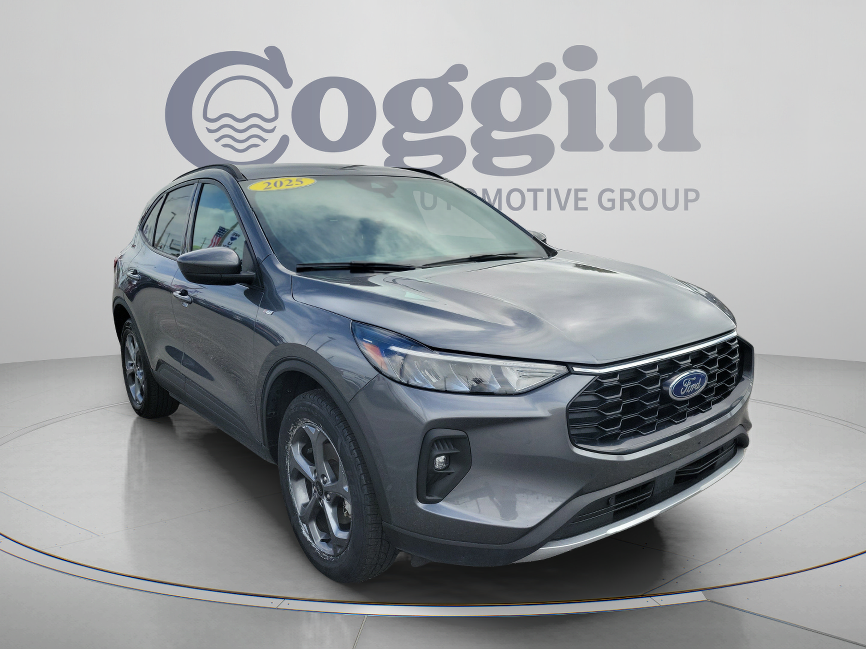 Used 2025 Ford Escape ST-Line Select AWD/4WD image 4