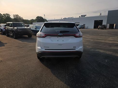 Used 2018 Ford Edge SEL w/ Equipment Group 201A AWD/4WD image 4
