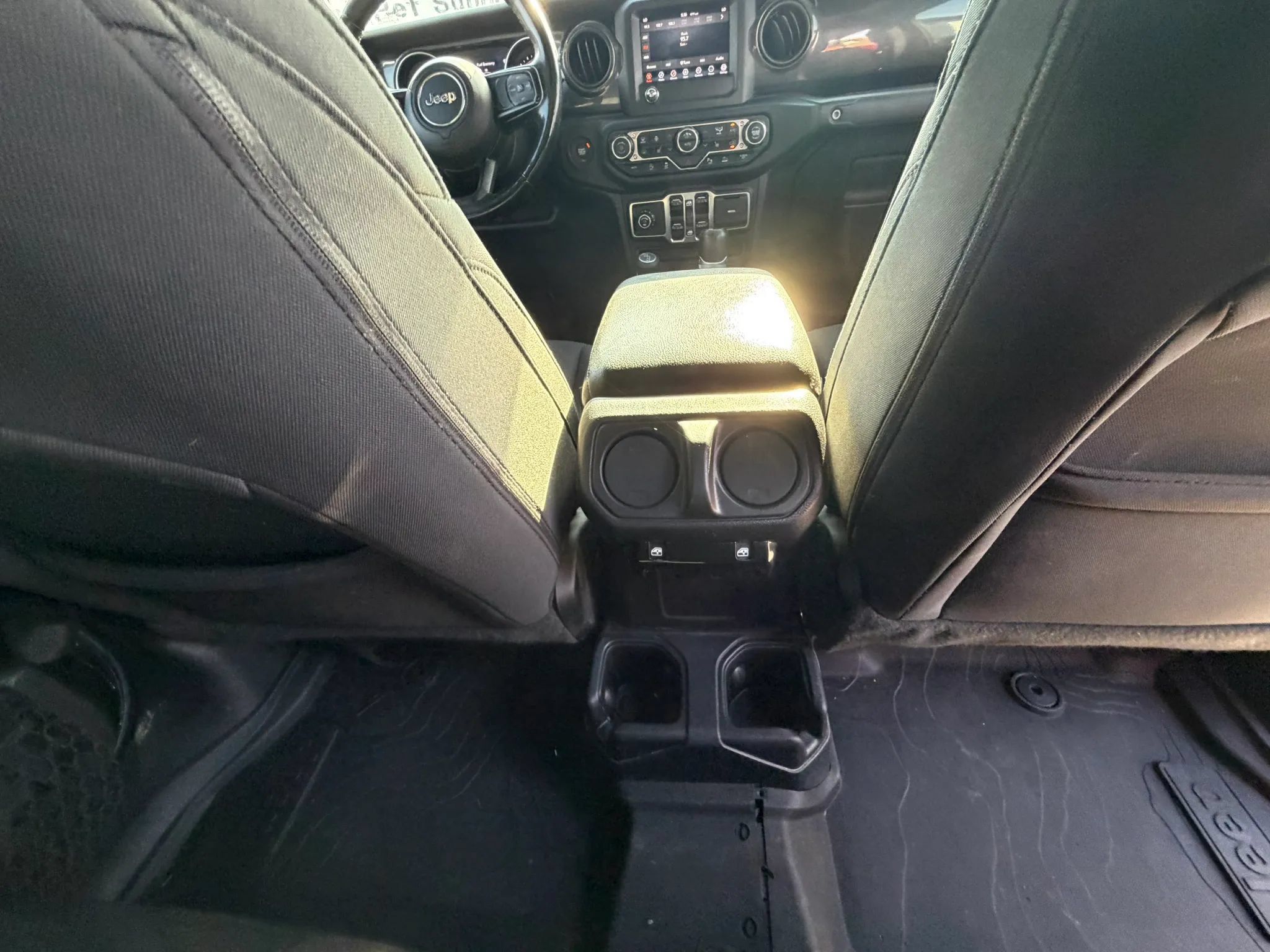 Used 2020 Jeep Gladiator Sport AWD/4WD image 26