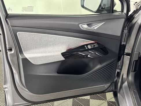 Certified 2023 Volkswagen ID.4 Pro image 10