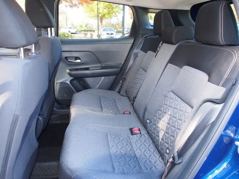 Used 2025 Nissan Kicks SV image 18