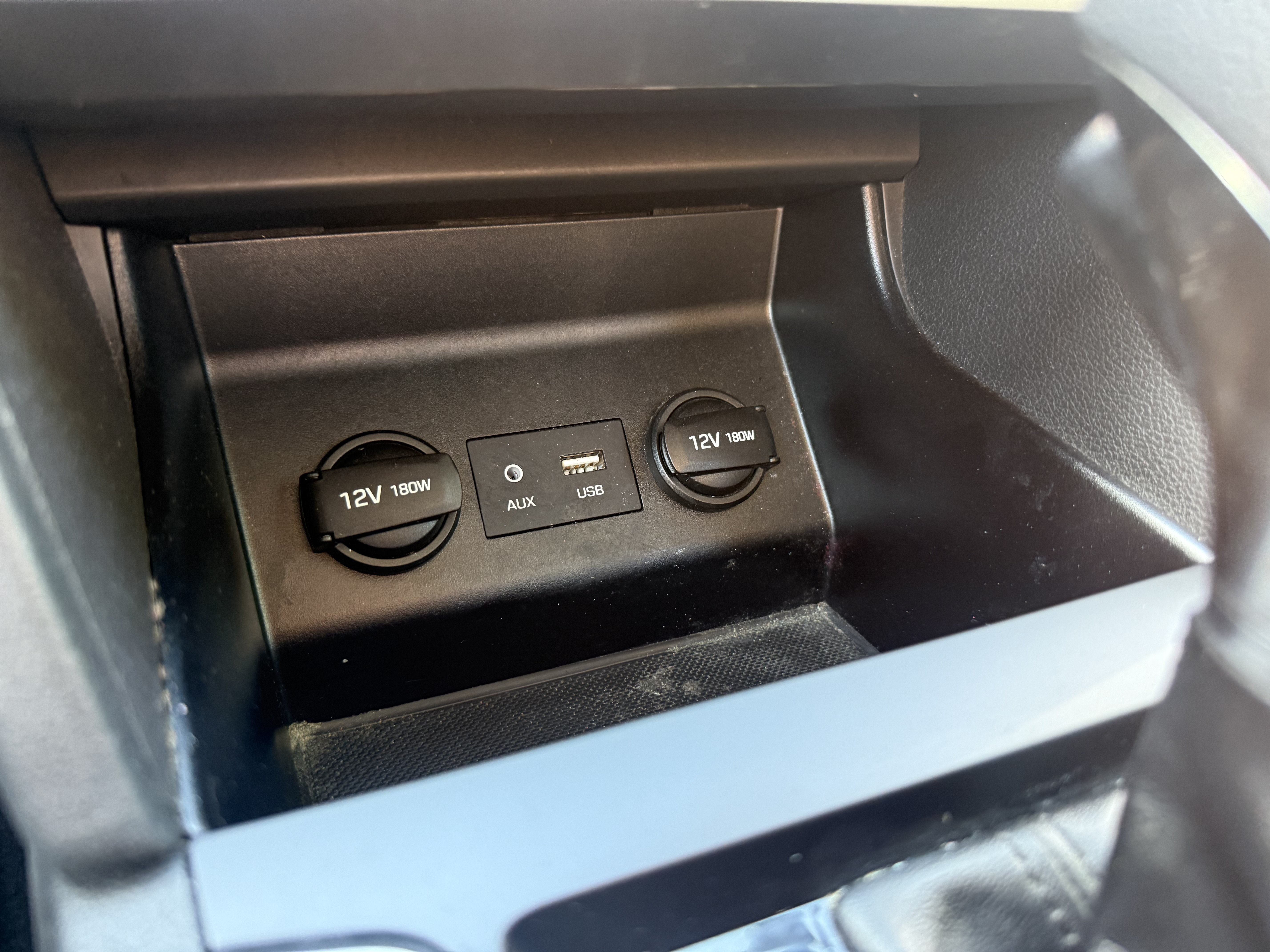 Used 2020 Hyundai Elantra SE w/ Cargo Package (C1) FWD image 17