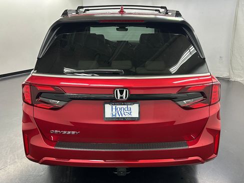 New 2026 Honda Odyssey EX-L image 10