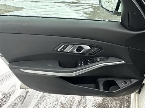 Used 2020 BMW 330i xDrive Sedan w/ Premium Package image 16