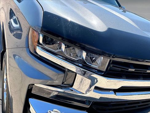 Used 2020 Chevrolet Silverado 1500 LT w/ LT Value Package AWD/4WD image 33