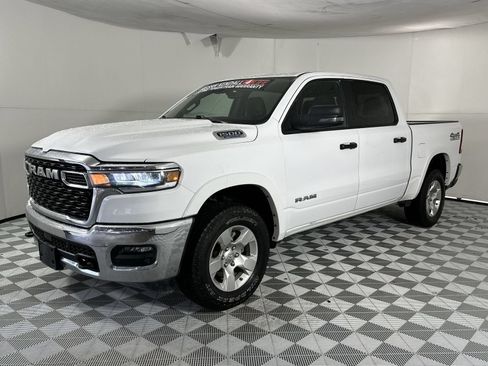 Used 2025 RAM 1500 Lone Star AWD/4WD image 4