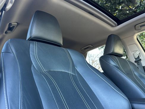 Used 2018 Lexus RX 450hL Premium image 22