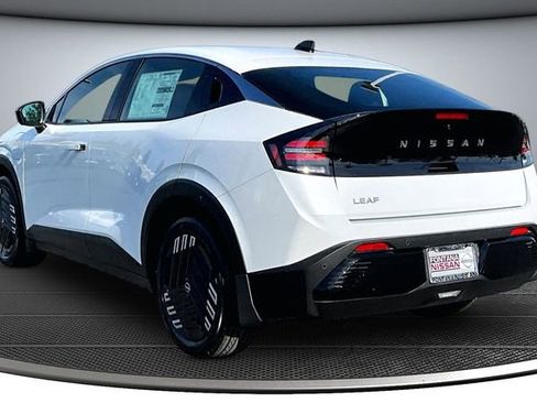 New 2026 Nissan Leaf image 3