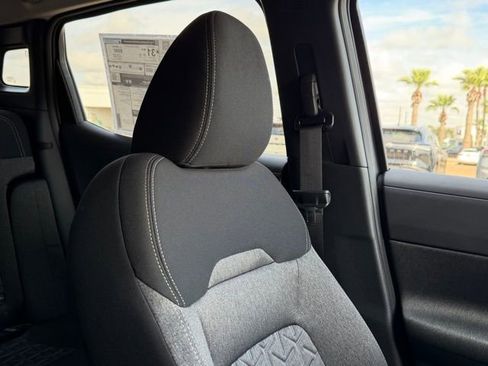 New 2026 Nissan Kicks SV image 25