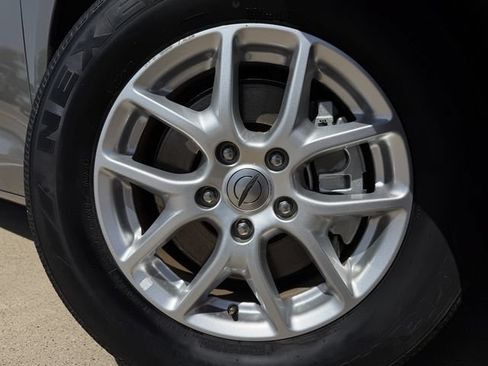Used 2022 Chrysler Pacifica Touring-L FWD image 8