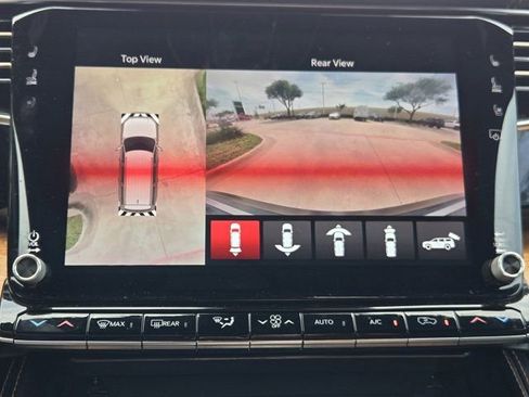 Used 2022 Jeep Grand Wagoneer Series III w/ Rear Seat Video Group 1 AWD/4WD image 17
