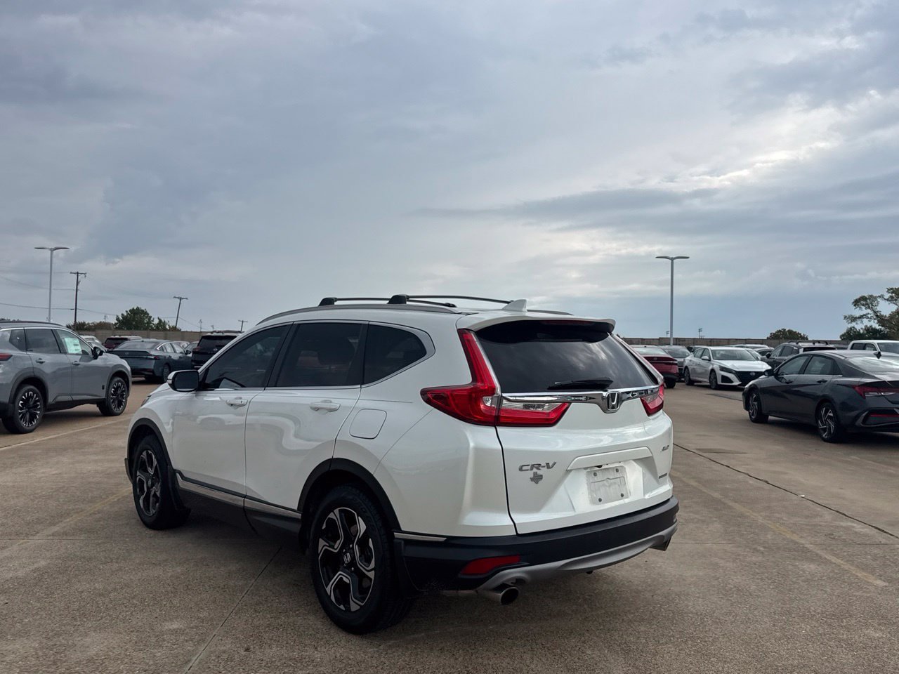 Used 2018 Honda CR-V Touring image 14