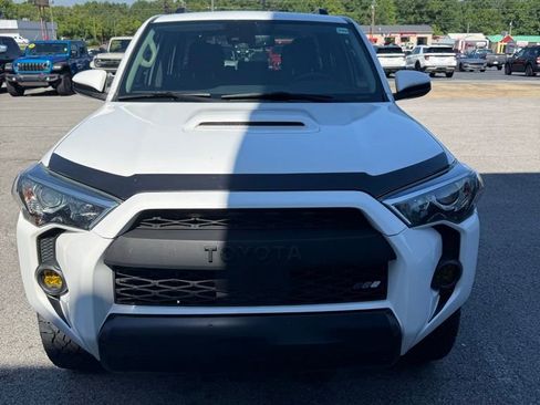 Used 2020 Toyota 4Runner TRD Off-Road AWD/4WD image 3