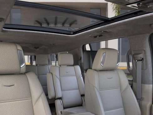 New 2026 Cadillac Escalade ESV Platinum Luxury AWD/4WD image 24