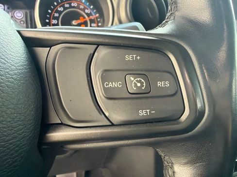 Used 2022 Jeep Gladiator Sport AWD/4WD image 23