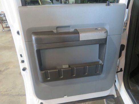 Used 2014 Ford F450 XLT w/ XLT Value Package image 18