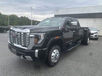 New 2026 GMC Sierra 3500 Denali w/ Denali Reserve Package