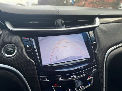 Used 2016 Cadillac XTS Luxury AWD/4WD image 12