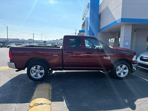 Used 2024 RAM 1500 Classic SLT AWD/4WD image 5