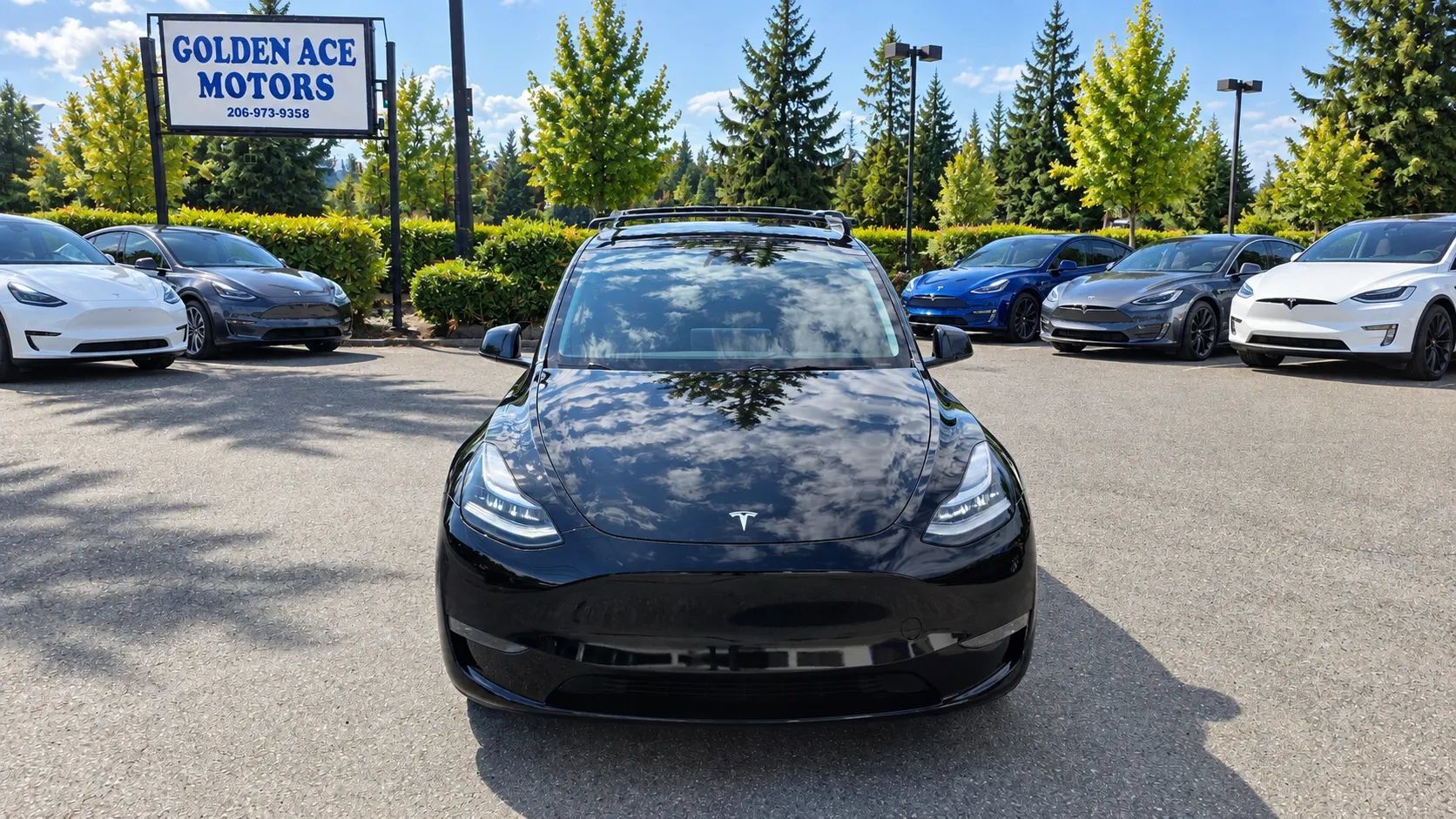 Used 2023 Tesla Model Y Long Range AWD/4WD image 2