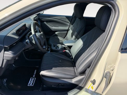 Certified 2025 Ford Mustang Mach-E Select w/ Comfort Package Lite AWD/4WD image 10