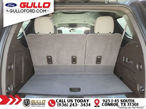 Used 2024 Chevrolet Tahoe Z71 w/ Luxury Package image 10