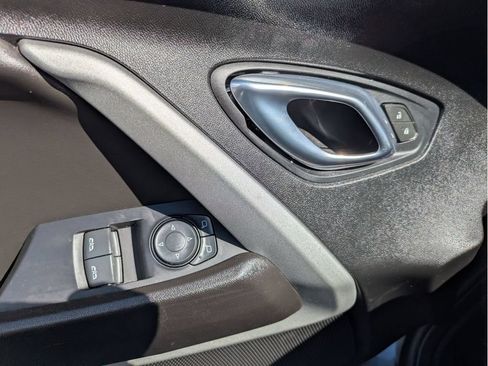 Used 2021 Chevrolet Camaro LS RWD image 5