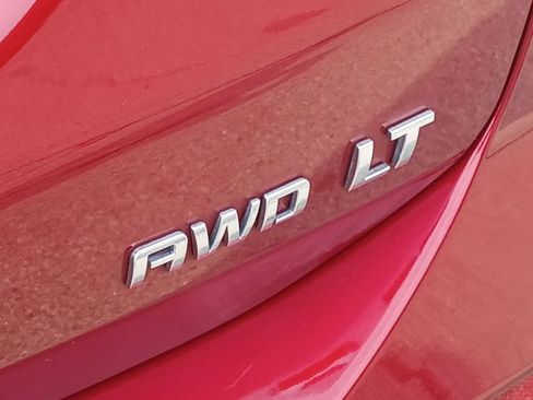 Used 2020 Chevrolet Equinox LT image 30