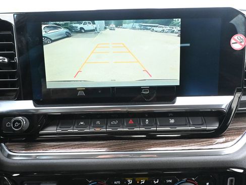 Used 2025 Chevrolet Silverado 1500 LT RWD image 15